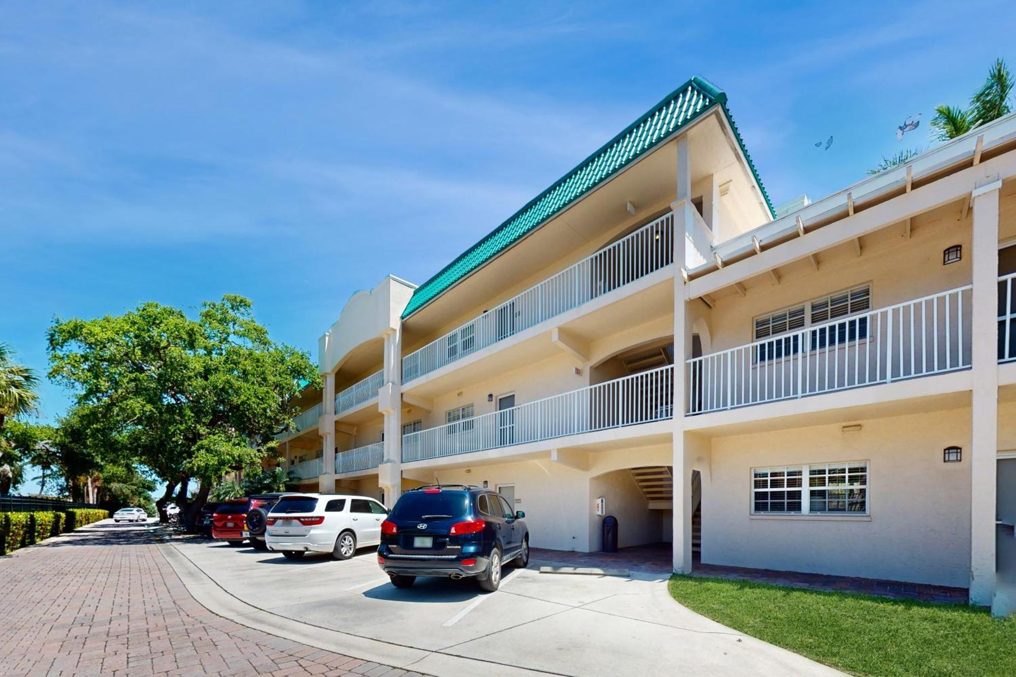 The Palm Bay Club Unit 311 Apartment Сиеста Кий Екстериор снимка